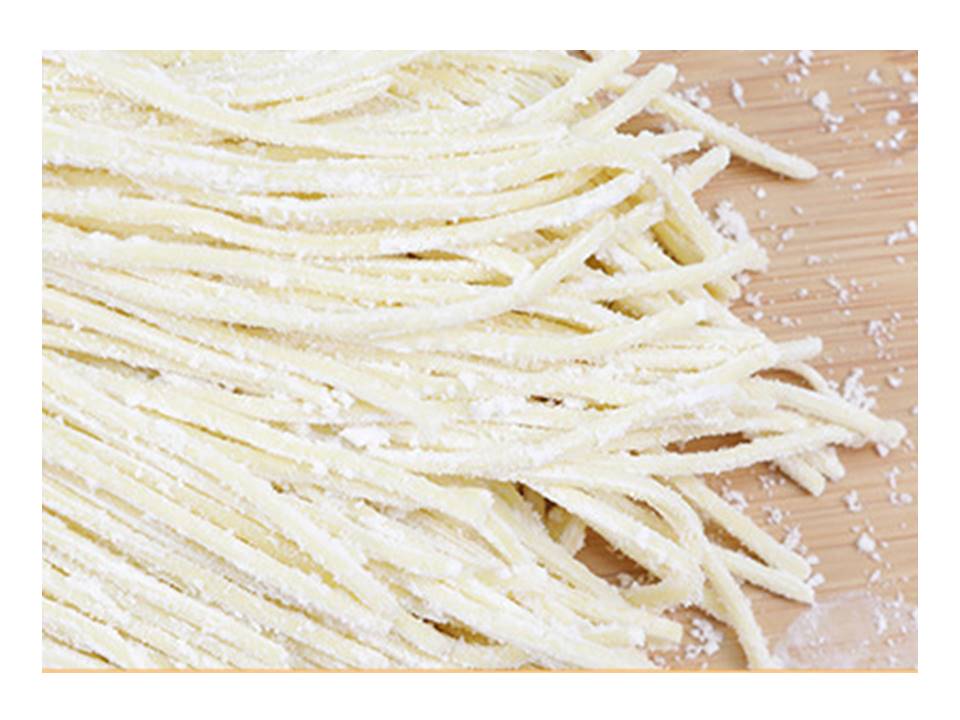 Fresh Knife-Cut Noodles (Kalguksu) — 1.4 kg