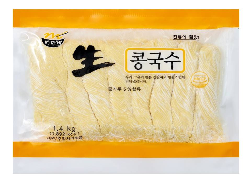 Fresh Soymilk Noodles (Kong-guksu)